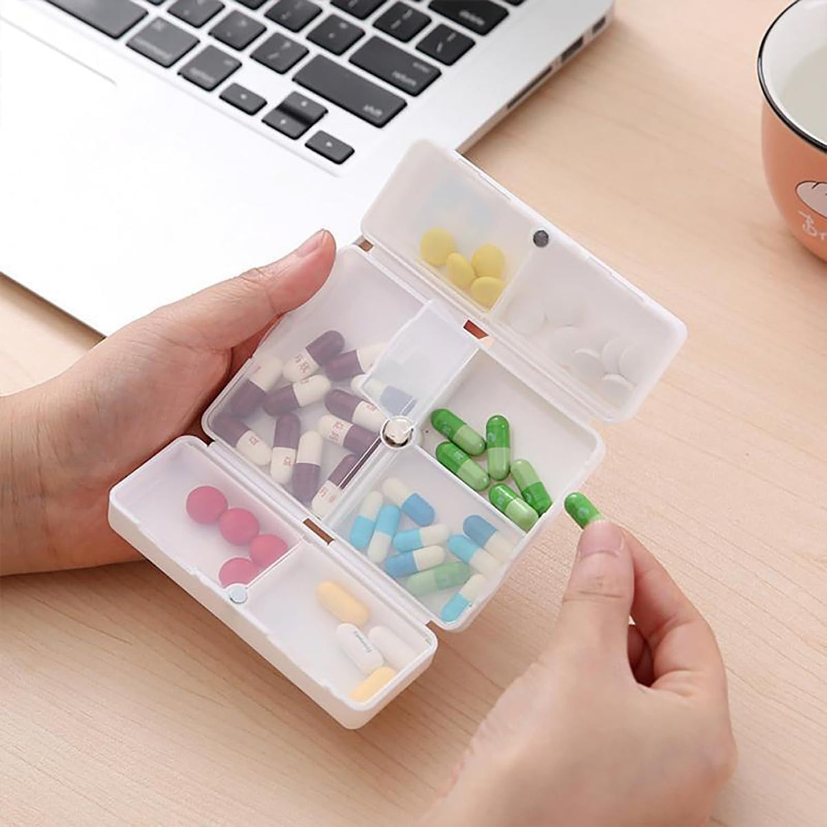 Magnetic Pill Organizer, Medicine Box (1 Pc)