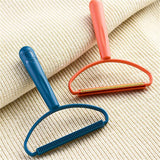 2-in-1 Portable Lint Remover – Long-Handle Brush & Sticky(1 Pc)
