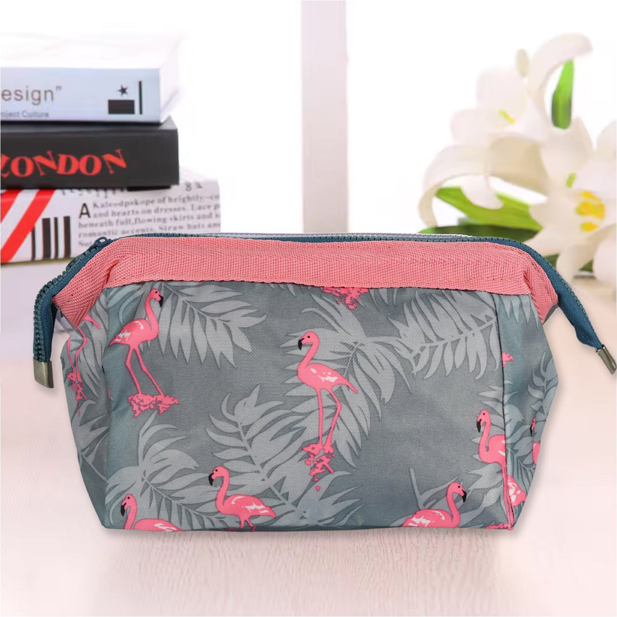 Makeup Bag / Pouch / Travel Cosmetic Bags /  (1 pc / 25×13 Cm)