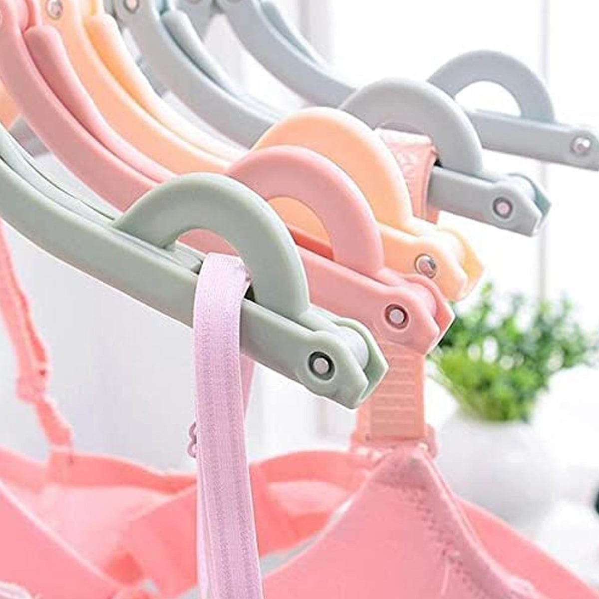 Travel Hangers, Portable Folding Clothes Hangers (1 Pc)