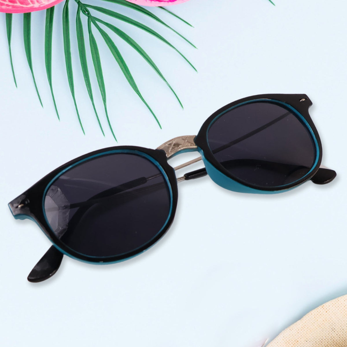 Sky Blue UV Protected Round Sunglasses, classic Sunglasses for Men & Women