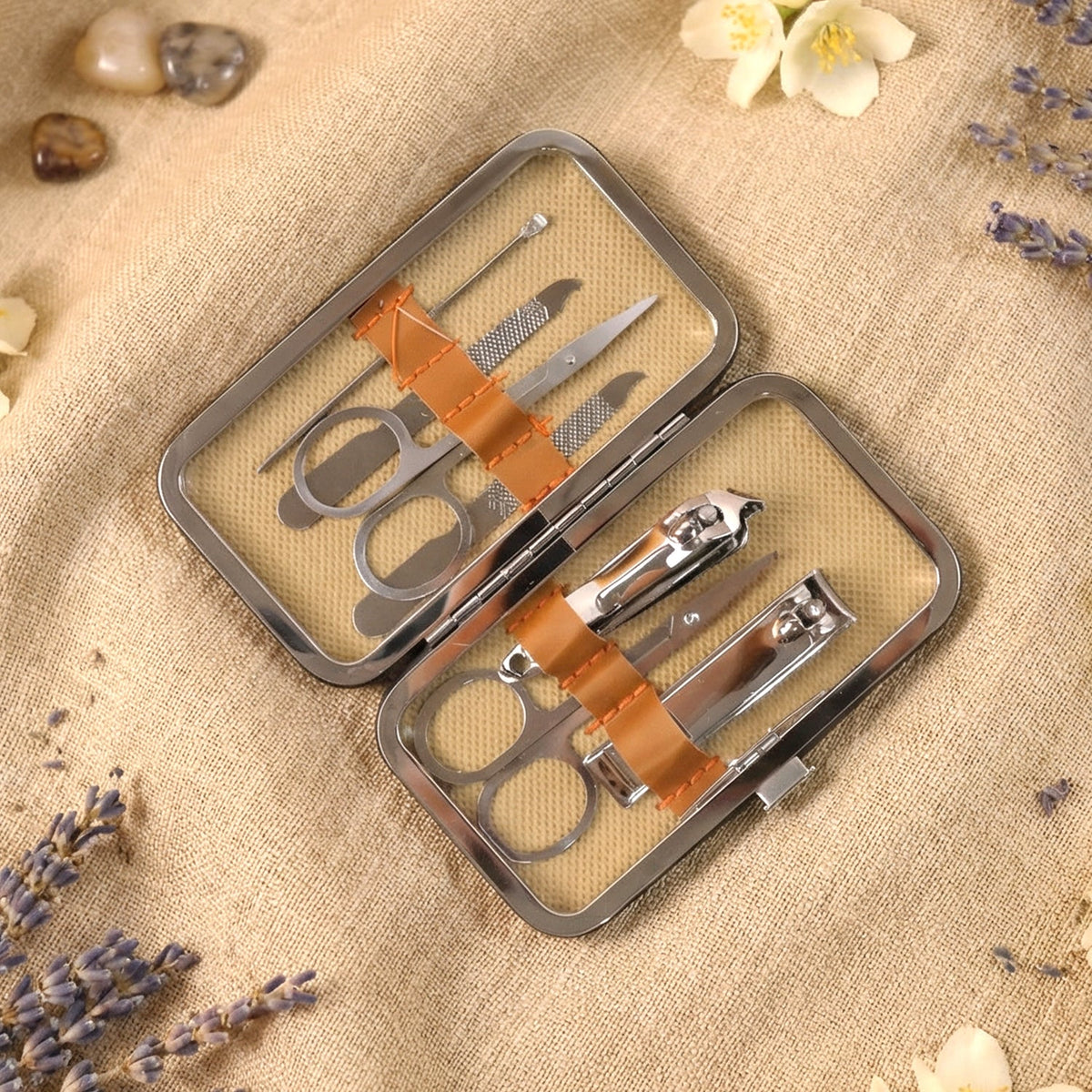 Compact beauty grooming kit