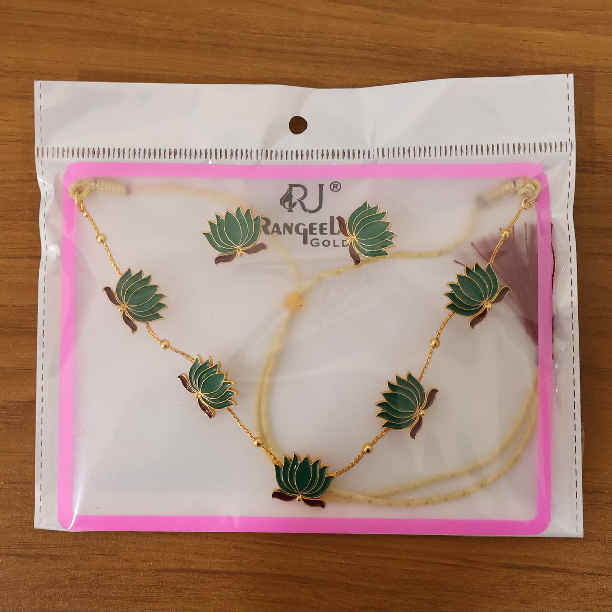 Traditional Green Lotus Design Necklace with Stud Earrings Set(1 Set)