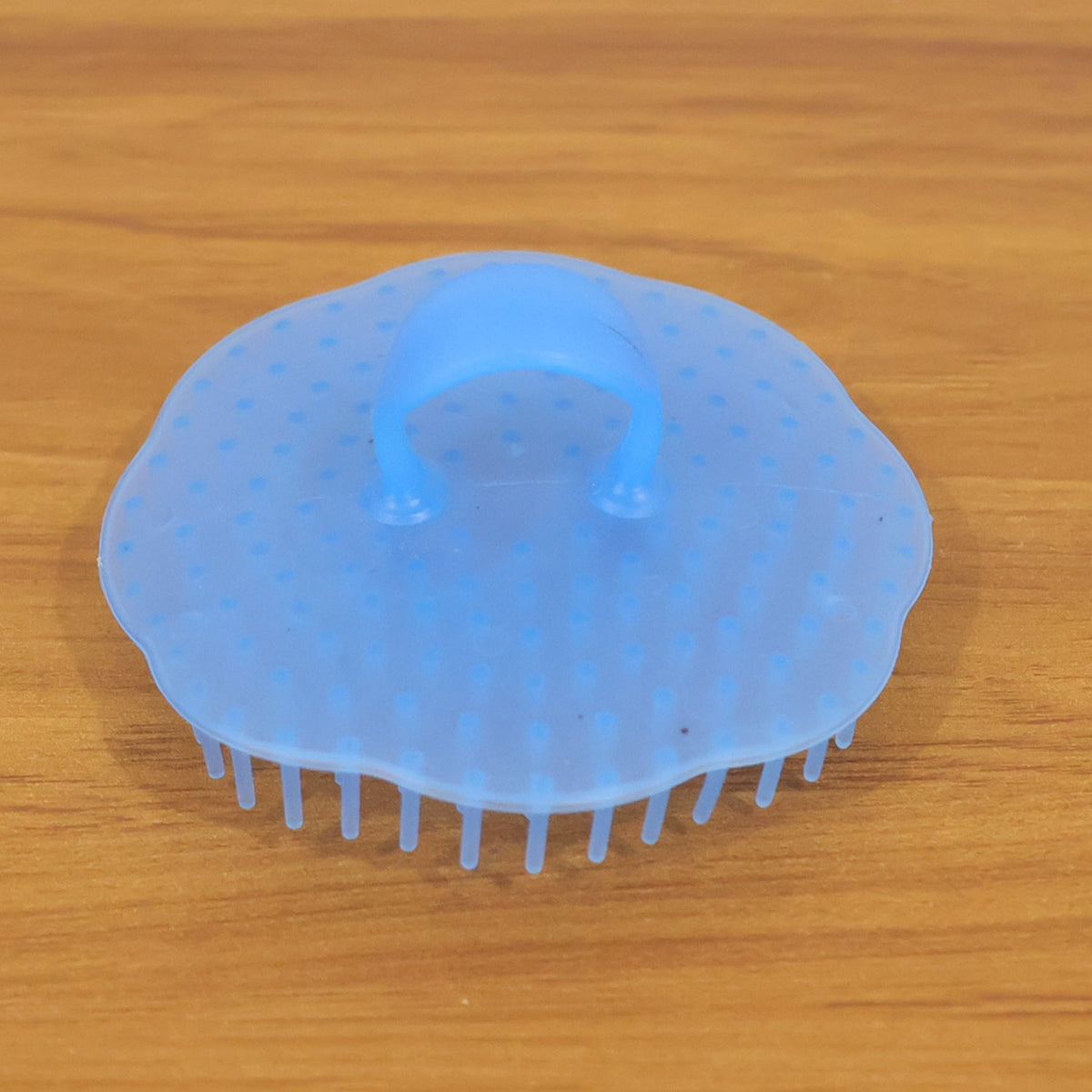 Portable scalp cleaning shampoo tool