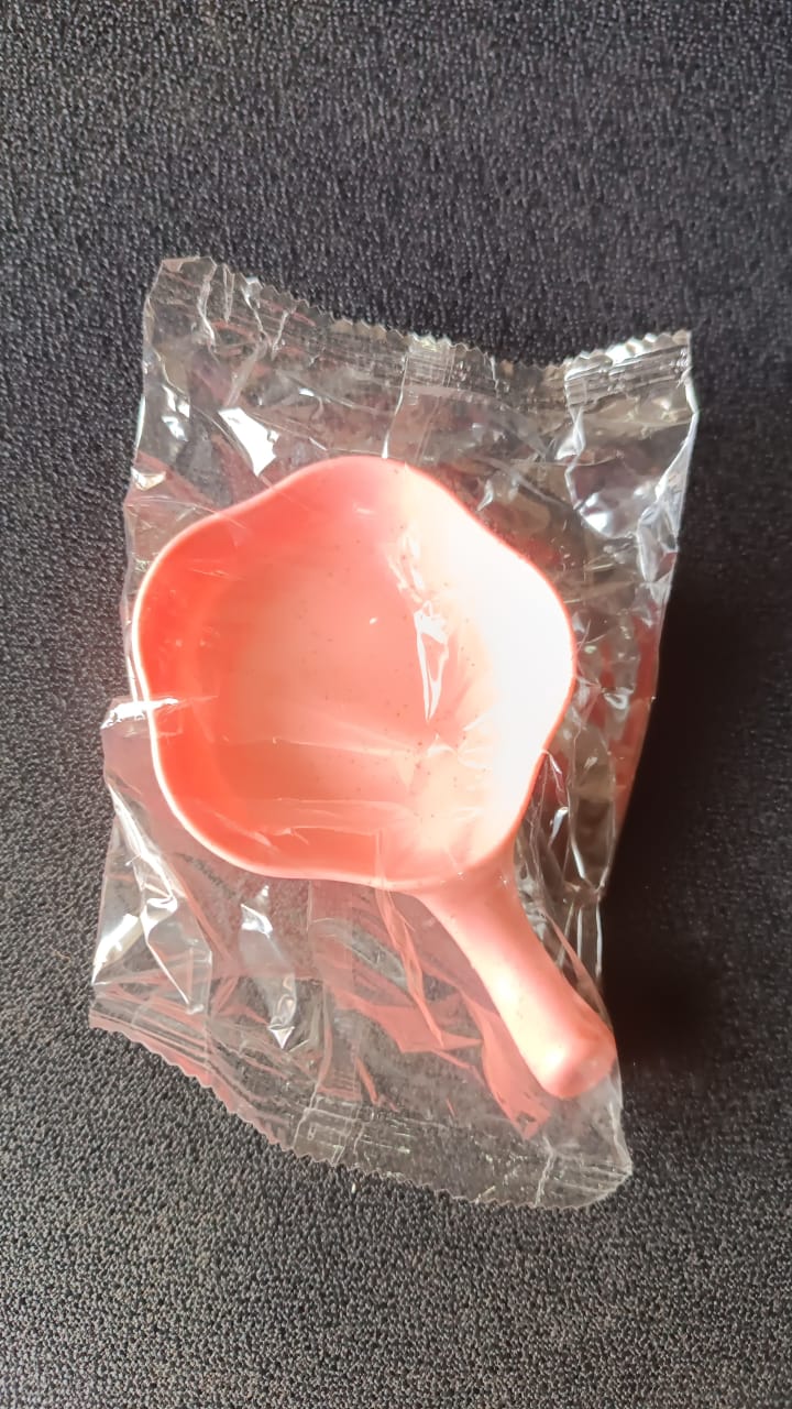 Mini Flower-Shaped Sauce Dish with Handle