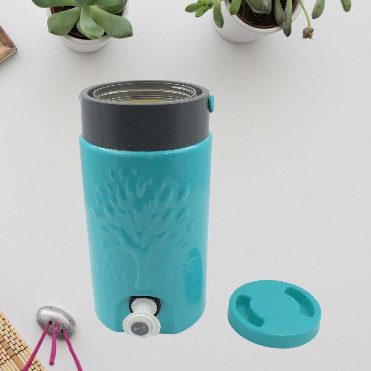 Insulated Water Jug with Tap (2000ml): Leakproof, Travel Cooler