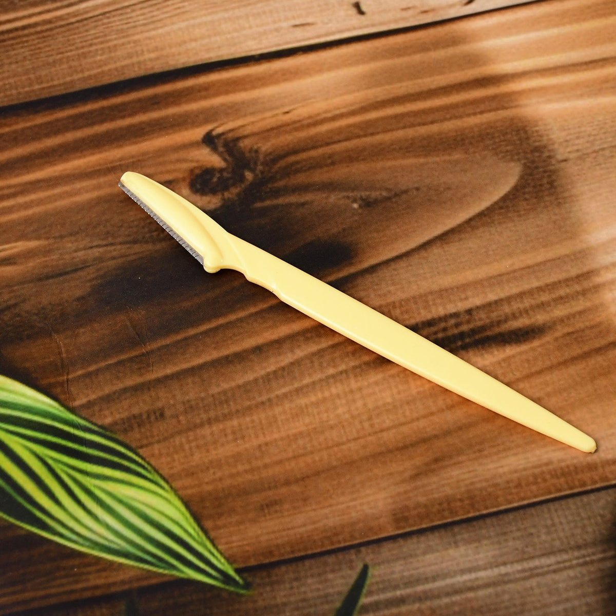 Eye brow Razor