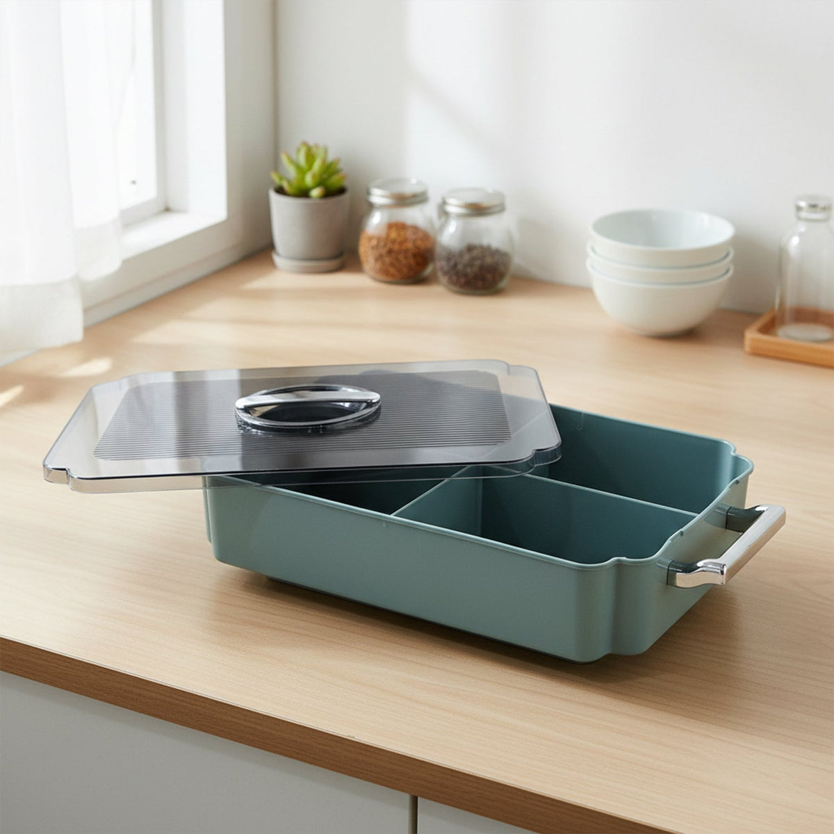 4 Compartment Multipurpose Plastic Food Storage Container (1 Pc)