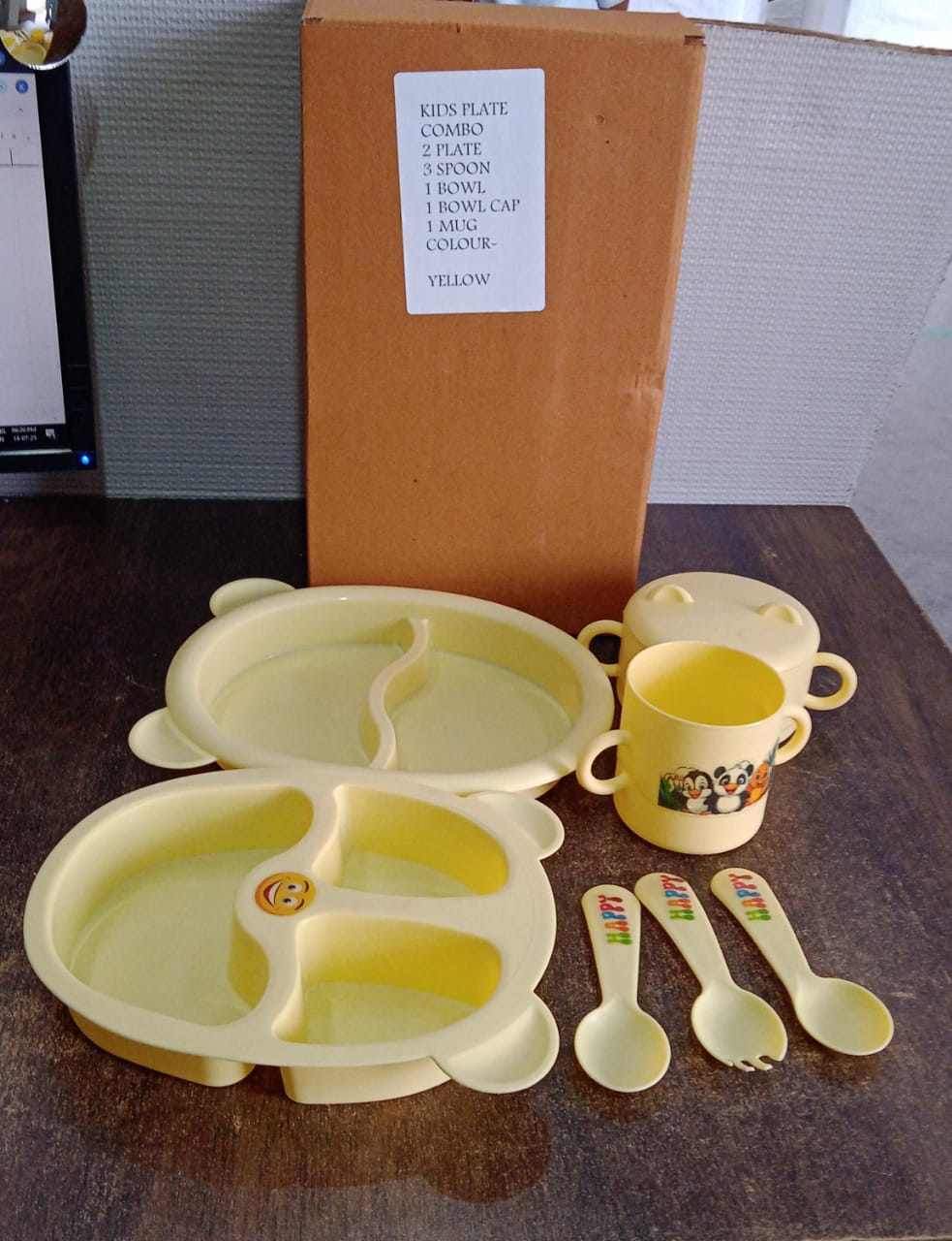 Kids Feeding Dinner (8 Pc Set)