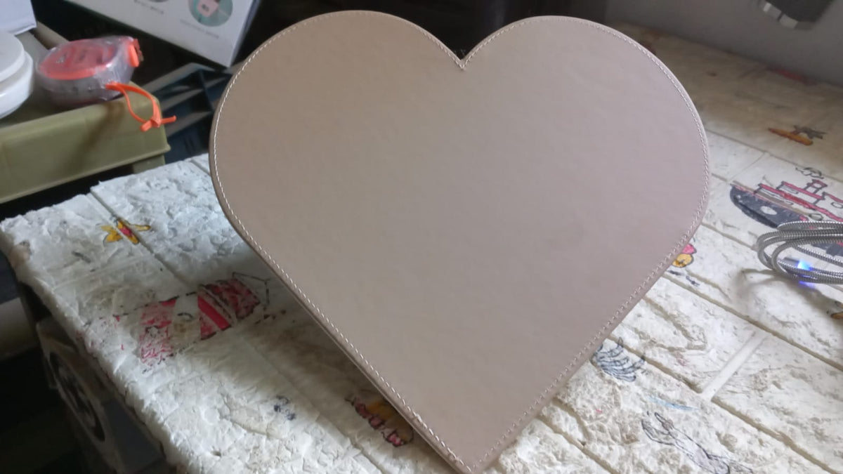 Heart Shape Board for Art – Crafting and Painting Blank Surface for DIY Projects (1 Pc)