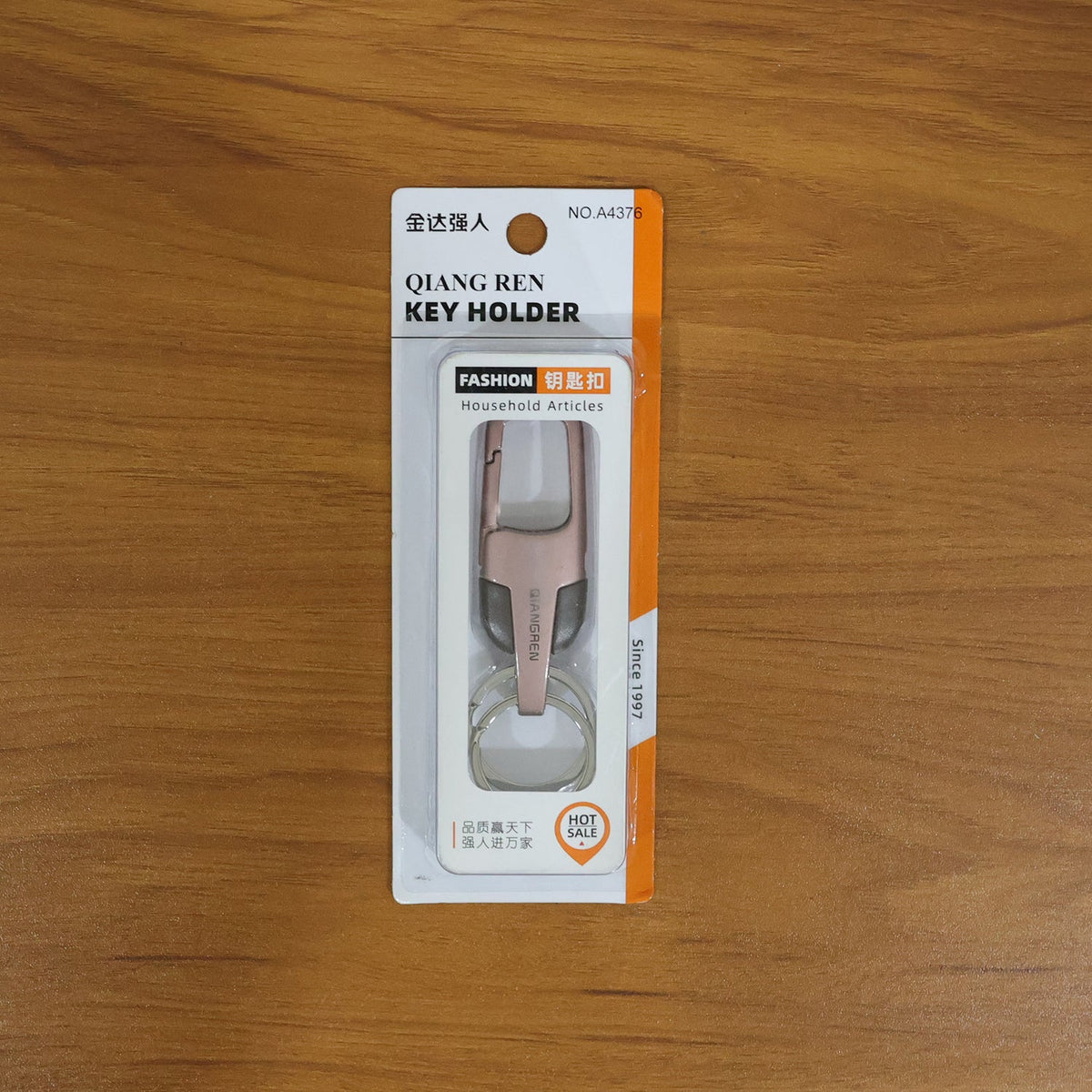 Premium Metal Key Holder with Secure and Stylish Keychain (1 Pc)