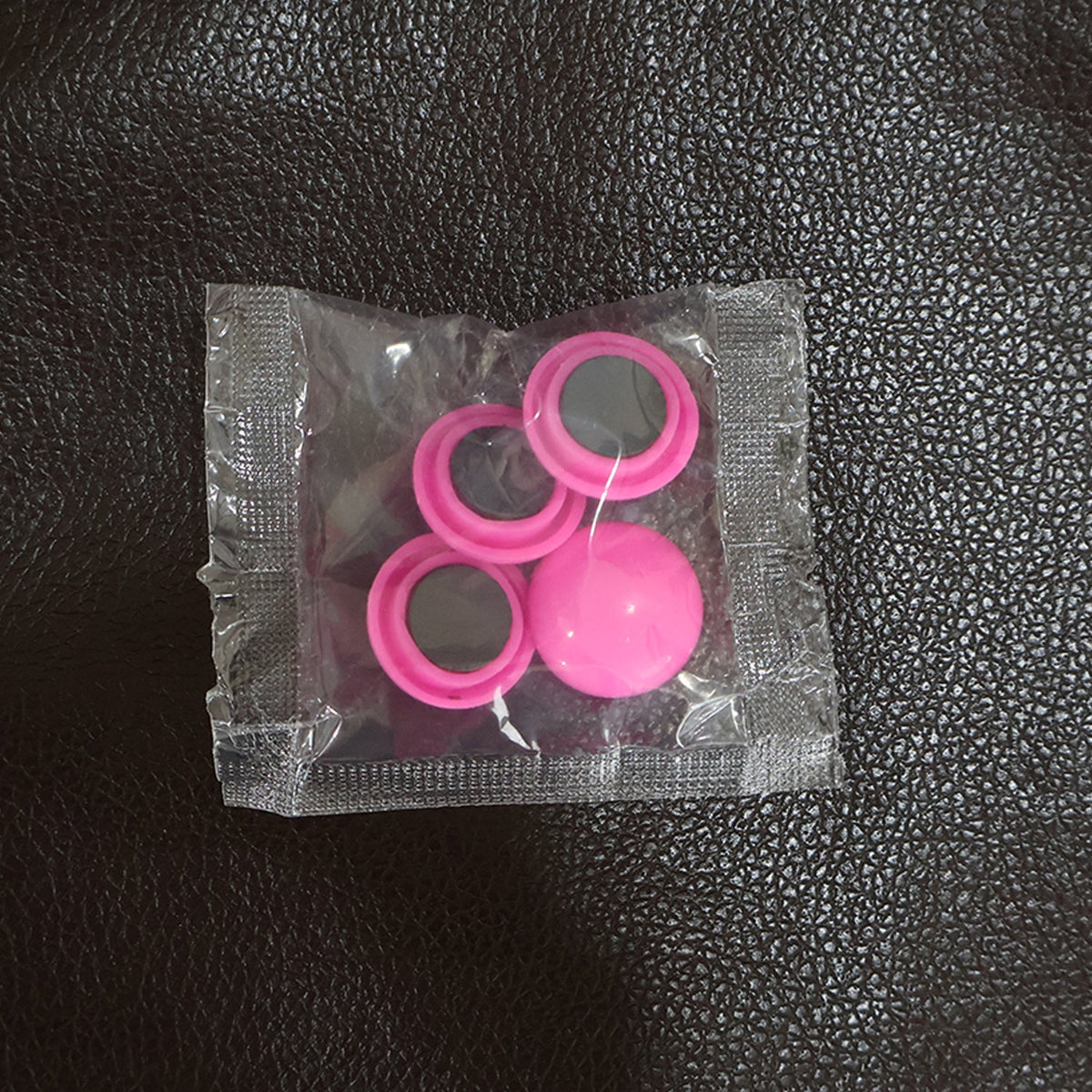 Round Fridge Magnets - (4 Pc / Set)