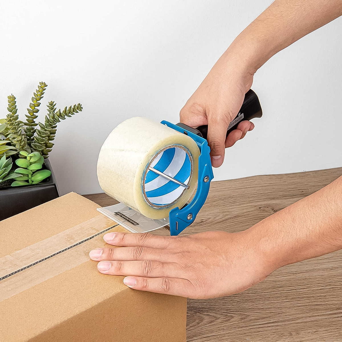 Heavy Duty Industrial Packing Tape Dispenser (1 Pc)